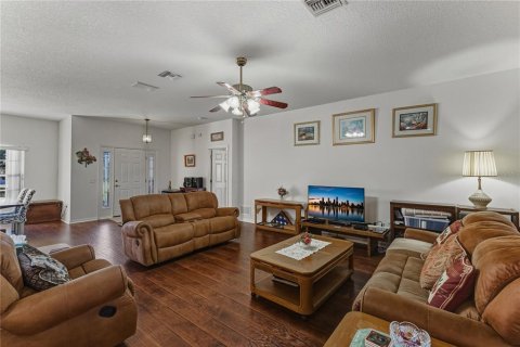 House in Lake Wales, Florida 3 bedrooms, 210.42 sq.m. № 2103162 - photo 16
