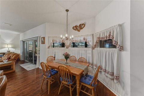 House in Lake Wales, Florida 3 bedrooms, 210.42 sq.m. № 2103162 - photo 21