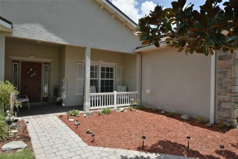 House in Lake Wales, Florida 3 bedrooms, 210.42 sq.m. № 2103162 - photo 3