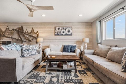 Condominio en venta en Port Charlotte, Florida, 1 dormitorio, 68.28 m2 № 2098628 - foto 16