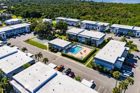 Condominio en venta en Port Charlotte, Florida, 1 dormitorio, 68.28 m2 № 2098628 - foto 28