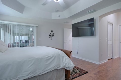 House in The Villages, Florida 3 bedrooms, 188.59 sq.m. № 1576395 - photo 24