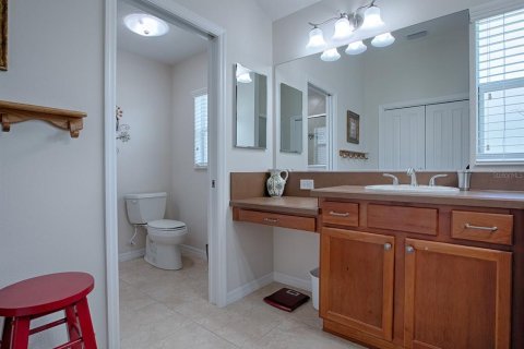 House in The Villages, Florida 3 bedrooms, 188.59 sq.m. № 1576395 - photo 27