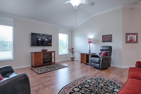 House in The Villages, Florida 3 bedrooms, 188.59 sq.m. № 1576395 - photo 15