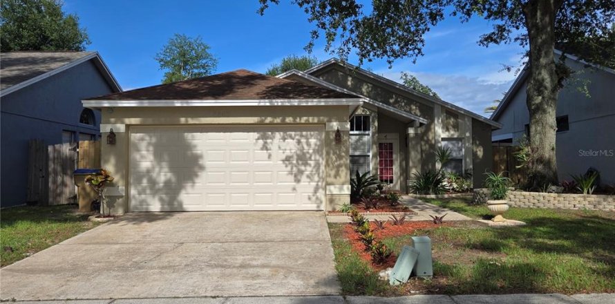 Casa en Kissimmee, Florida 3 dormitorios, 121.42 m2 № 1840275