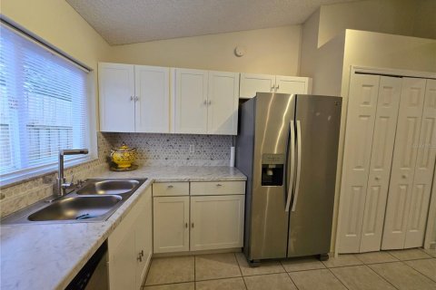 Casa en venta en Kissimmee, Florida, 3 dormitorios, 121.42 m2 № 1840275 - foto 9