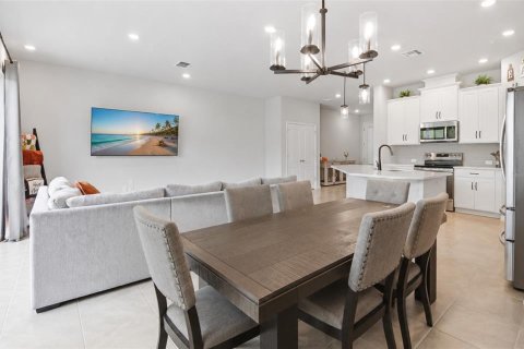 Touwnhouse à vendre à Lake Mary, Floride: 3 chambres, 177.07 m2 № 2137842 - photo 6