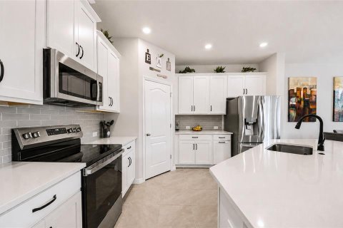 Touwnhouse à vendre à Lake Mary, Floride: 3 chambres, 177.07 m2 № 2137842 - photo 8