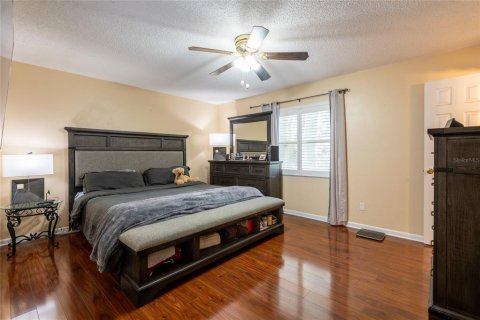 House in Seffner, Florida 3 bedrooms, 141.3 sq.m. № 1789538 - photo 21