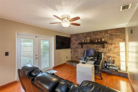 House in Seffner, Florida 3 bedrooms, 141.3 sq.m. № 1789538 - photo 18