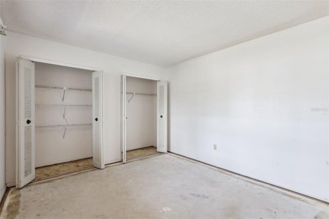 Condo in Winter Garden, Florida, 2 bedrooms  № 2200246 - photo 17
