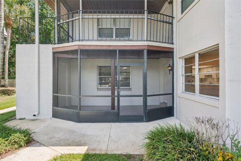 Condo in Winter Garden, Florida, 2 bedrooms  № 2200246 - photo 3