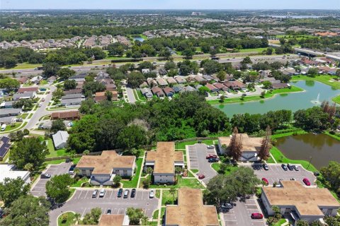 Condo in Winter Garden, Florida, 2 bedrooms  № 2200246 - photo 24