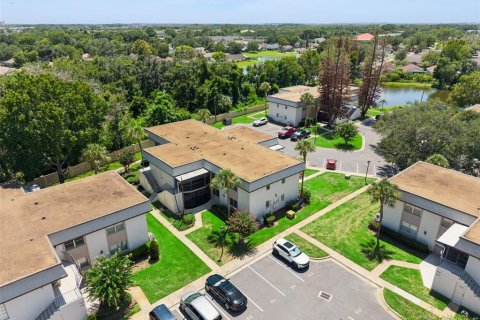 Condo in Winter Garden, Florida, 2 bedrooms  № 2200246 - photo 27
