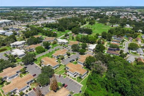 Condo in Winter Garden, Florida, 2 bedrooms  № 2200246 - photo 28