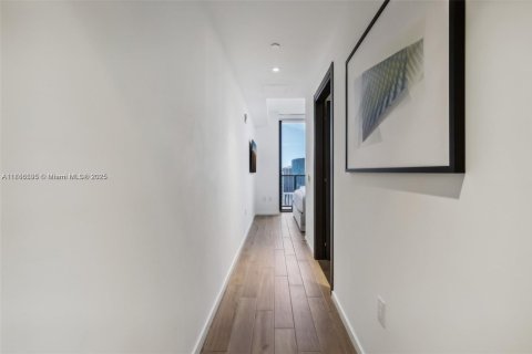 Condominio en venta en Miami, Florida, 1 dormitorio, 52.03 m2 № 1882588 - foto 7
