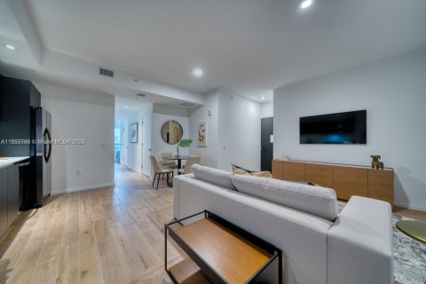 Condominio en venta en Miami, Florida, 1 dormitorio, 52.03 m2 № 1882588 - foto 9