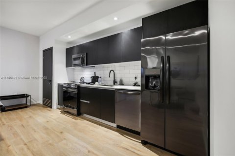 Condominio en venta en Miami, Florida, 1 dormitorio, 52.03 m2 № 1882588 - foto 11