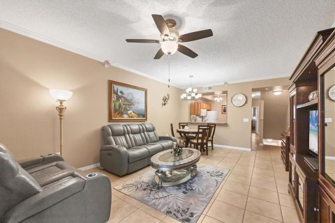Condo in Sarasota, Florida, 2 bedrooms  № 1550437 - photo 7