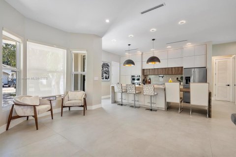 Casa en venta en Hollywood, Florida, 3 dormitorios, 168.52 m2 № 1696746 - foto 12