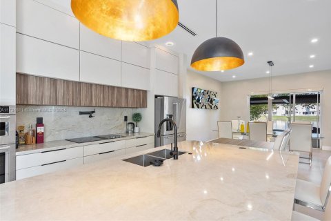 Casa en venta en Hollywood, Florida, 3 dormitorios, 168.52 m2 № 1696746 - foto 15