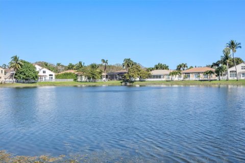 Casa en venta en Hollywood, Florida, 3 dormitorios, 168.52 m2 № 1696746 - foto 7