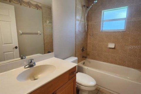 Casa en alquiler en Palm Bay, Florida, 4 dormitorios, 254.74 m2 № 1835648 - foto 23