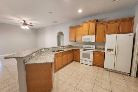 Casa en alquiler en Palm Bay, Florida, 4 dormitorios, 254.74 m2 № 1835648 - foto 8