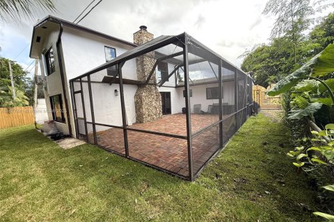 House in Hollywood, Florida 4 bedrooms, 204.29 sq.m. № 1923110 - photo 27