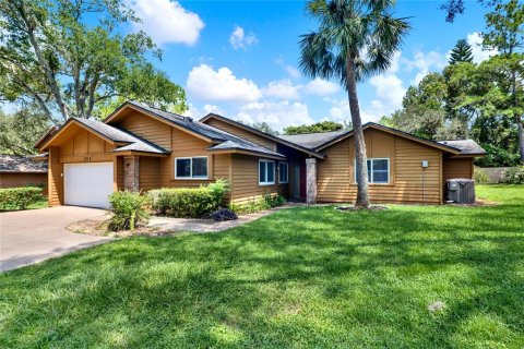 House in Longwood, Florida 4 bedrooms, 204.29 sq.m. № 1874078 - photo 10