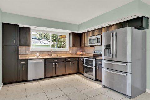 House in Longwood, Florida 4 bedrooms, 204.29 sq.m. № 1874078 - photo 20