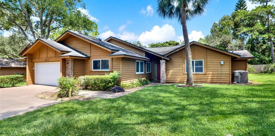 House in Longwood, Florida 4 bedrooms, 204.29 sq.m. № 1874078