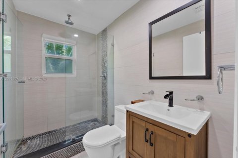 Condo in Miami Beach, Florida, 3 bedrooms  № 2428186 - photo 25