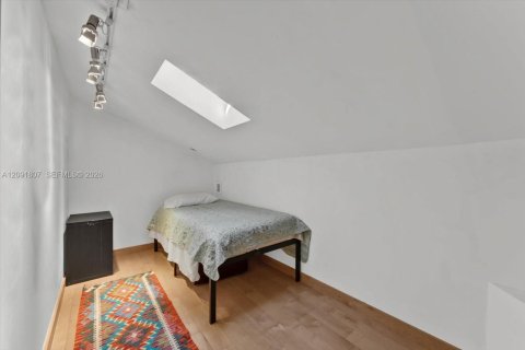 Condo in Miami Beach, Florida, 3 bedrooms  № 2428186 - photo 27