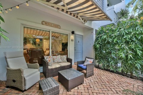 Condo in Miami Beach, Florida, 3 bedrooms  № 2428186 - photo 6