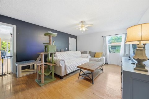 Casa en venta en Leesburg, Florida, 2 dormitorios, 127.09 m2 № 2212006 - foto 7
