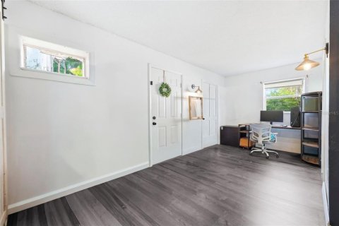 Casa en venta en Leesburg, Florida, 2 dormitorios, 127.09 m2 № 2212006 - foto 11