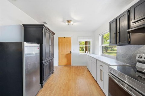 Casa en venta en Leesburg, Florida, 2 dormitorios, 127.09 m2 № 2212006 - foto 5