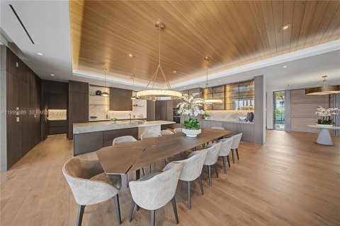 House in Fort Lauderdale, Florida 7 bedrooms, 966.18 sq.m. № 2069087 - photo 12