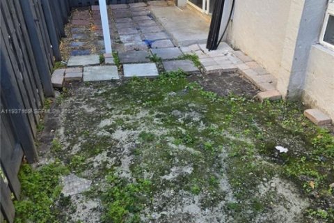 Apartamento en alquiler en Cutler Bay, Florida, 2 dormitorios, 69.68 m2 № 1995077 - foto 9