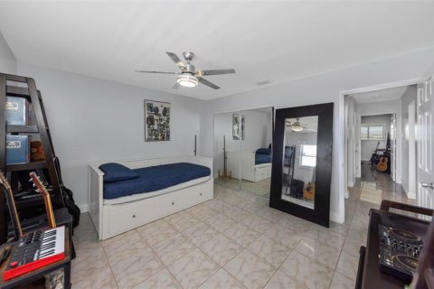 Купить кондоминиум в Южная Пасадена, Флорида 6 комнат, 109.62м2, № 2225298 - фото 27