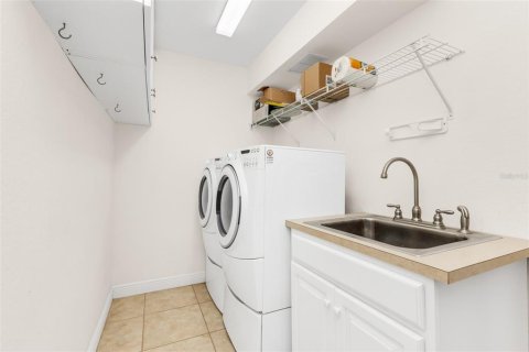 Villa ou maison à vendre à Punta Gorda, Floride: 3 chambres, 167.41 m2 № 2408845 - photo 19