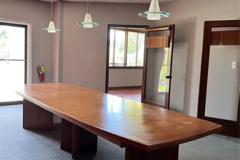 Propiedad comercial en alquiler en Altamonte Springs, Florida, 163.88 m2 № 1296136 - foto 6