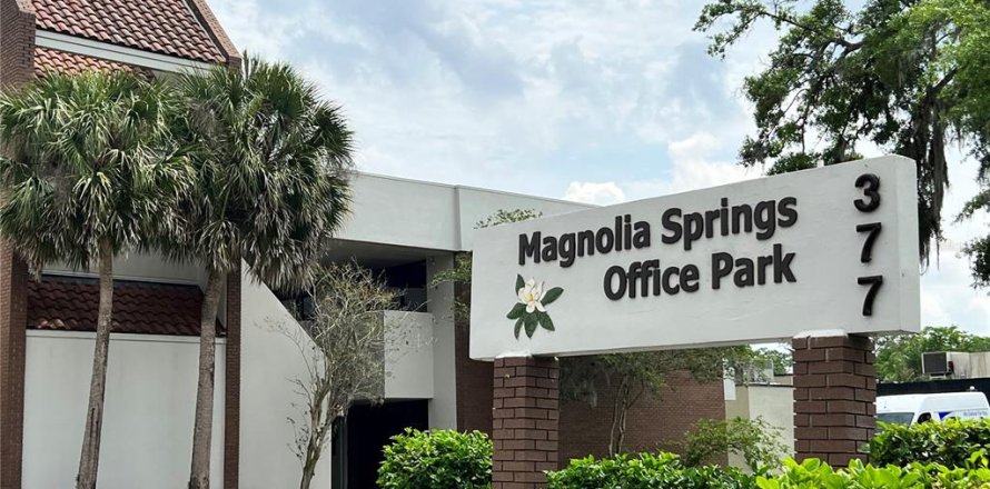Immobilier commercial à Altamonte Springs, Floride 163.88 m2 № 1296136