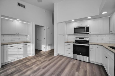 Condo in Clearwater, Florida, 2 bedrooms  № 1567295 - photo 8
