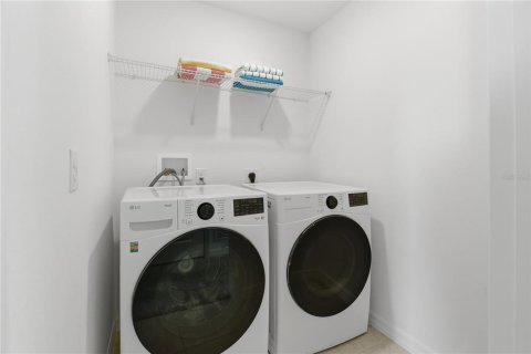 Adosado en venta en Davenport, Florida, 3 dormitorios, 150.69 m2 № 2232913 - foto 30