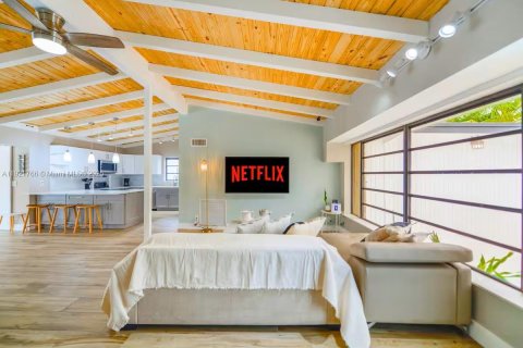 House in Fort Lauderdale, Florida 3 bedrooms, 159.42 sq.m. № 1975375 - photo 5