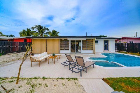 House in Fort Lauderdale, Florida 3 bedrooms, 159.42 sq.m. № 1975375 - photo 27