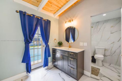 House in Fort Lauderdale, Florida 3 bedrooms, 159.42 sq.m. № 1975375 - photo 22