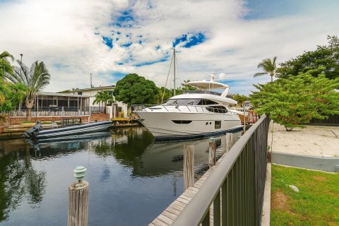 House in Fort Lauderdale, Florida 3 bedrooms, 159.42 sq.m. № 1975375 - photo 2